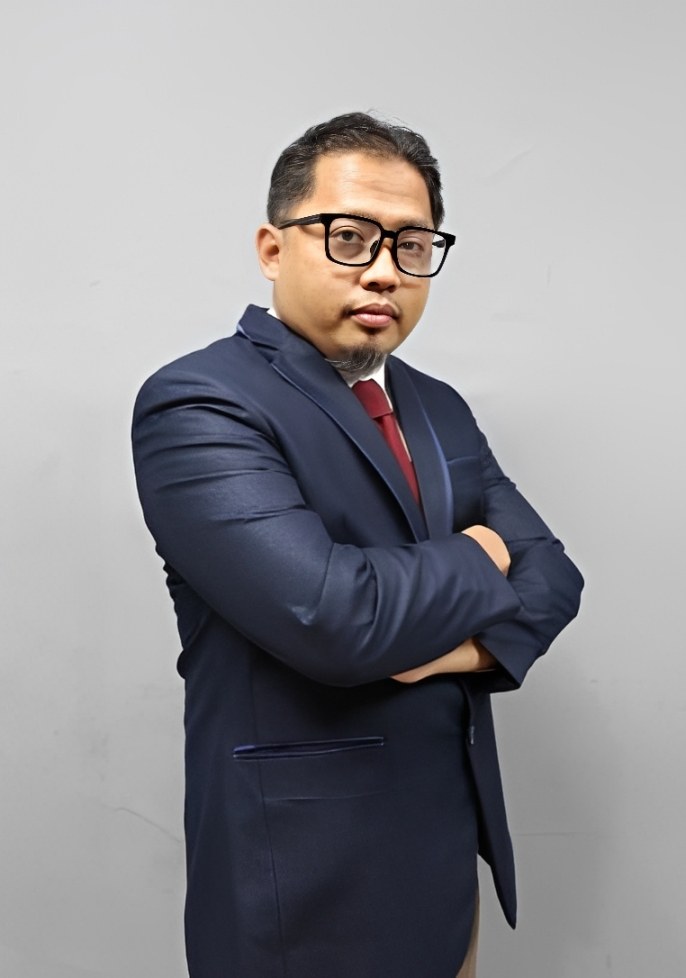 Dr. Ikhwan Ashadi — konsultan akuntansi & perpajakan Pakar Akuntansi